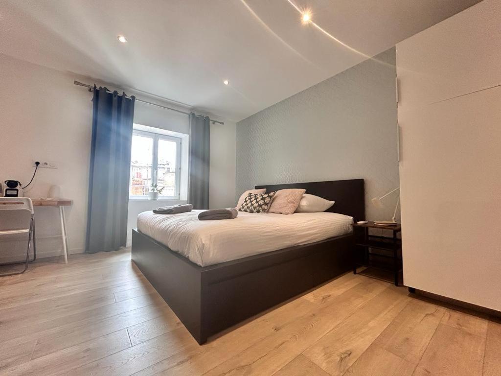 Tour D'Auvergne - Appartements En Plein Centre Ville, Proche De La Cathedrale Et De La Place De Jaude Clermont-Ferrand Exteriör bild